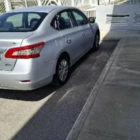 Nissan Sentra 2013