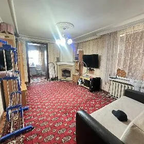 ЦЕНТР.  1 КОМН. 2 ЭТАЖ