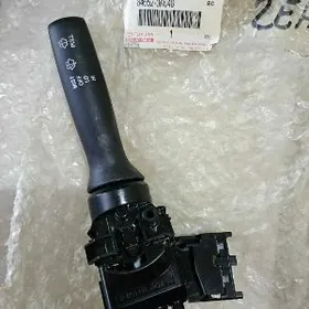 TOYOTA dwornik pereklyucatel