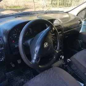 Opel Astra 2002