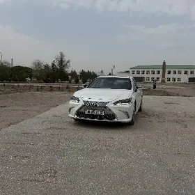 Lexus ES 350 2019