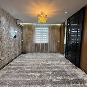 Swaboda wysoki 1komnat 2etaź