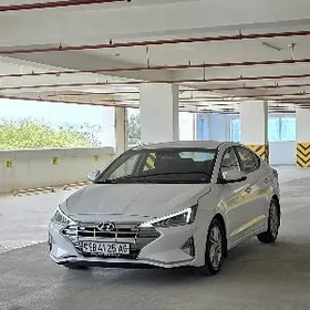 Hyundai Elantra 2020