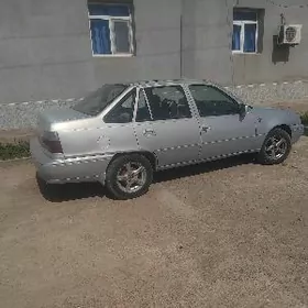 Daewoo Nexia 2000