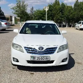 Toyota Camry 2010