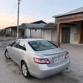 Toyota Camry 2011