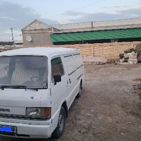 Toyota Hiace 1990