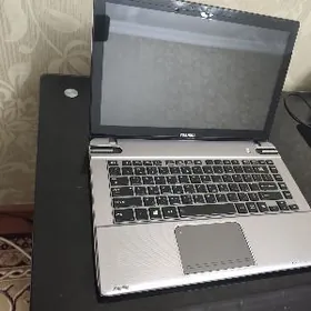 Noutbuk/Ноутбук TOSHIBA