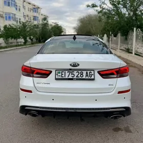 Kia Optima 2020
