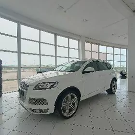 Audi Q7 2011