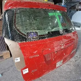 Toyota MATRIX 2006 багажник