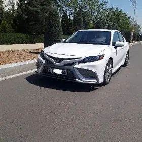 Toyota Camry 2023