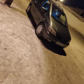 Opel Zafira 1999
