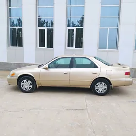 Toyota Camry 2000