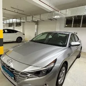 Hyundai Elantra 2021