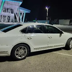 Volkswagen Passat 2013