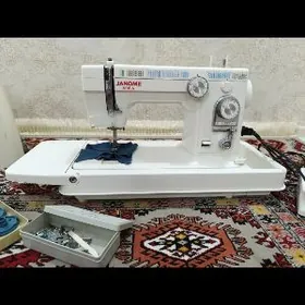 Janome 808