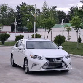 Lexus ES 350 2015