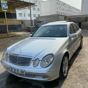 Mercedes-Benz E320 2002