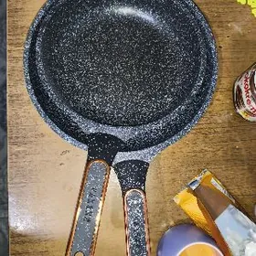 сковорода,2 шт