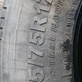 235 75 17.5 Triangle 🛞