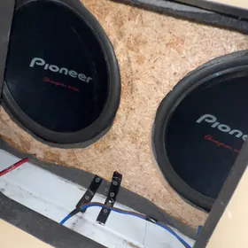 bocka usilitel pioneer