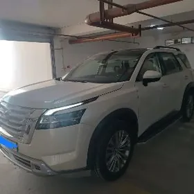 Nissan Pathfinder 2022