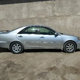 Toyota Camry 2004