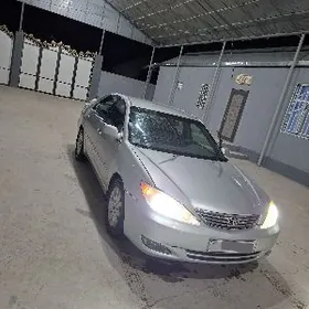 Toyota Camry 2004
