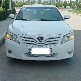 Toyota Camry 2010