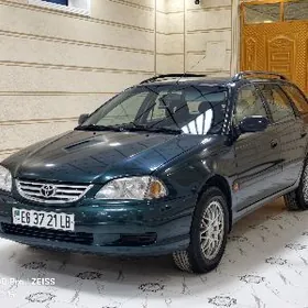 Toyota Avensis 2002