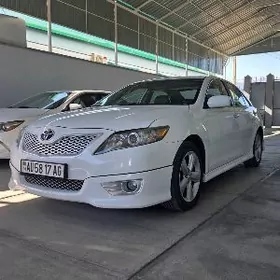 Toyota Camry 2010