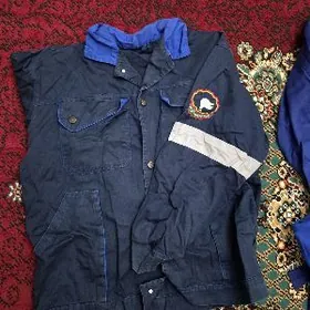 Ýörite geÿimler (спецодежда)