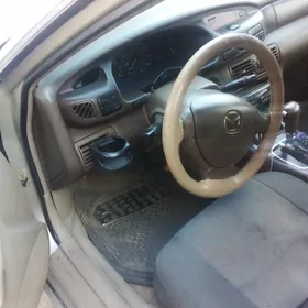 Mazda 3 1999