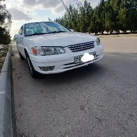 Toyota Camry 2000