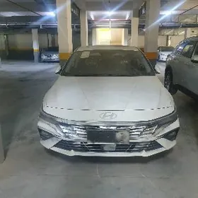 Hyundai Elantra 2025