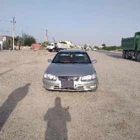 Toyota Camry 2000
