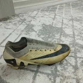 Butsy nike air zoom mercurial