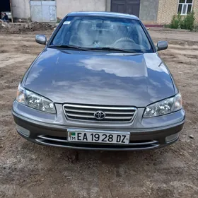 Toyota Camry 2000