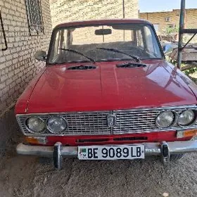 Lada 2103 2000