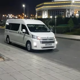 Toyota Hiace 2020