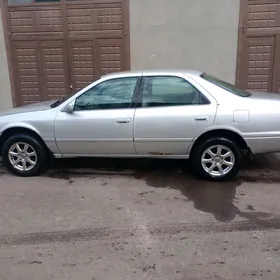 Toyota Camry 2000
