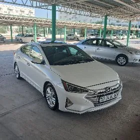 Hyundai Elantra 2020
