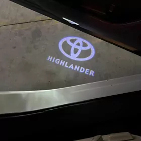 Gapy podswetka  Highlander