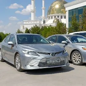 Toyota Camry 2020