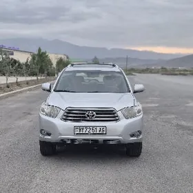 Toyota Highlander 2010