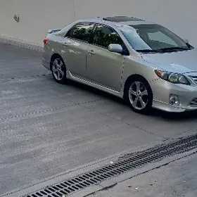 Toyota Corolla 2011