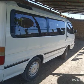 Toyota Hiace 1990