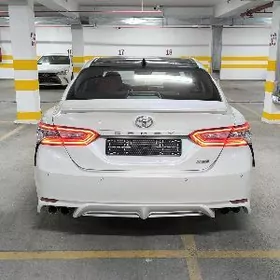 Toyota Camry 2020