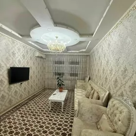 Mir 6 9/8 4 Kom 110.m²